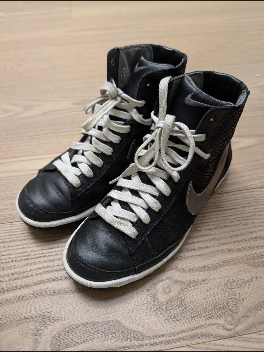 Nike Blazer Mid Vintage Women's 6.5 Black Snakeskin Leather High Top Sneakers